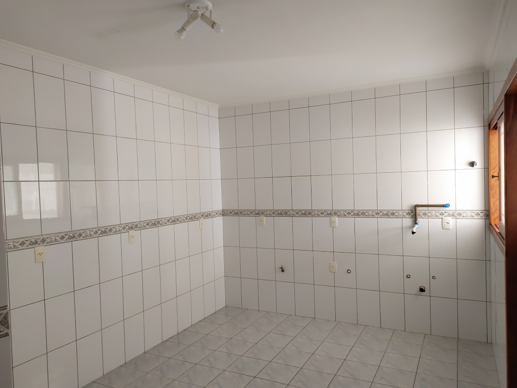 APARTAMENTO COM 3 DORMITÓRIOS