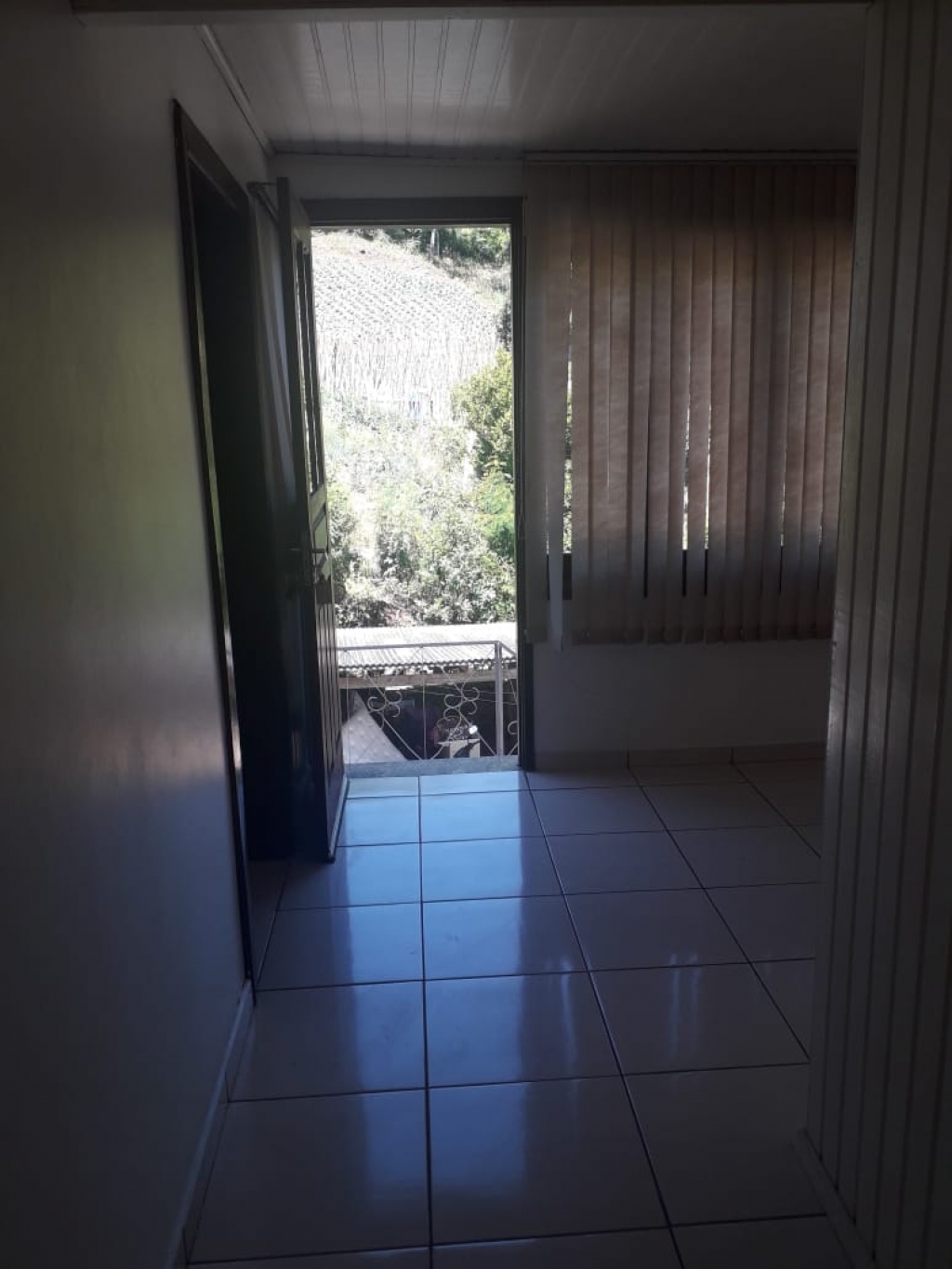 APARTAMENTO COM 2 DORMITÓRIOS