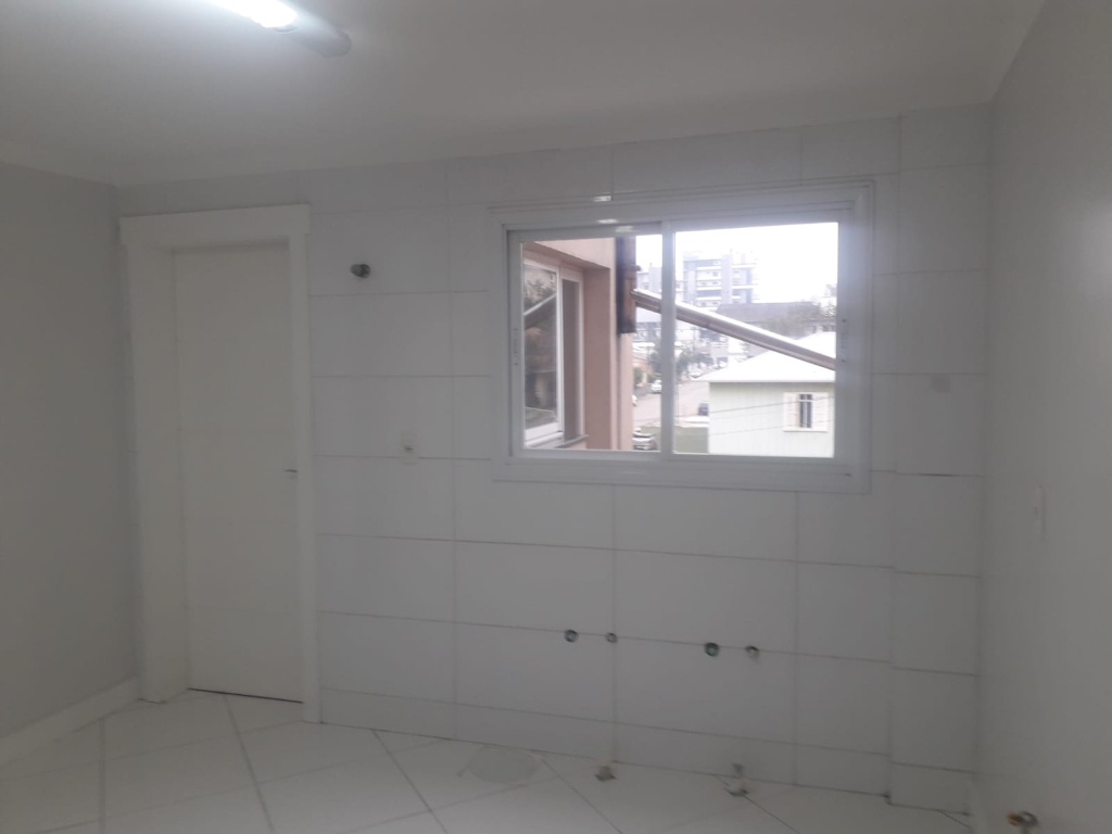 APARTAMENTO COM 3 DORMITÓRIOS