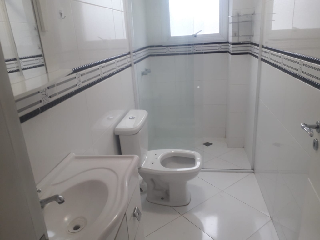 APARTAMENTO COM 3 DORMITÓRIOS