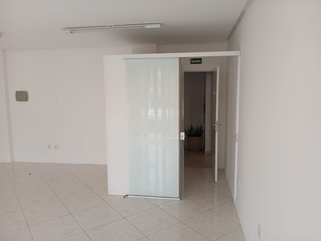 SALA COMERCIAL