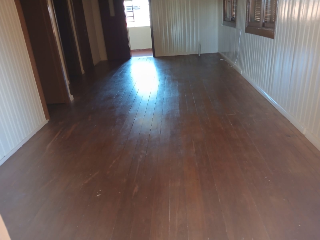 CASA COM 3 DORMITÓRIOS