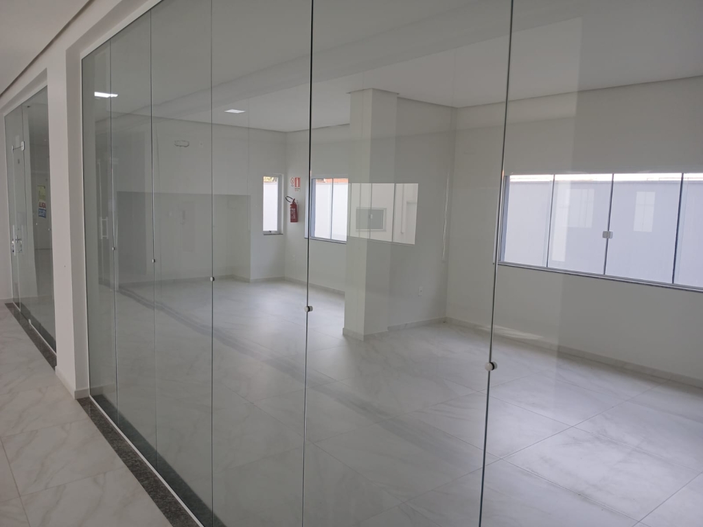 SALA COMERCIAL ( 104 )