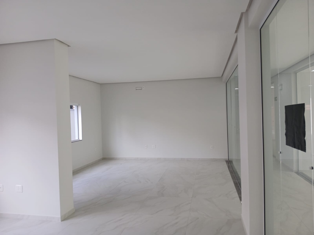 SALA COMERCIAL ( 104 )