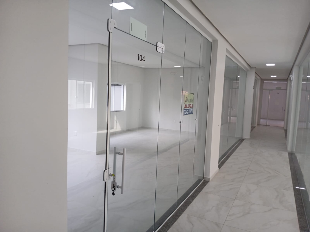 SALA COMERCIAL ( 104 )