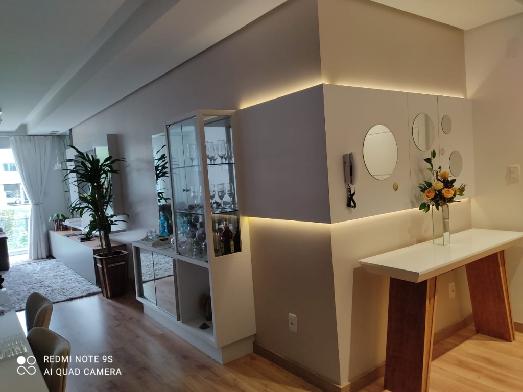 APARTAMENTO COM 2 DORMITÓRIOS ( MOBILIADO )