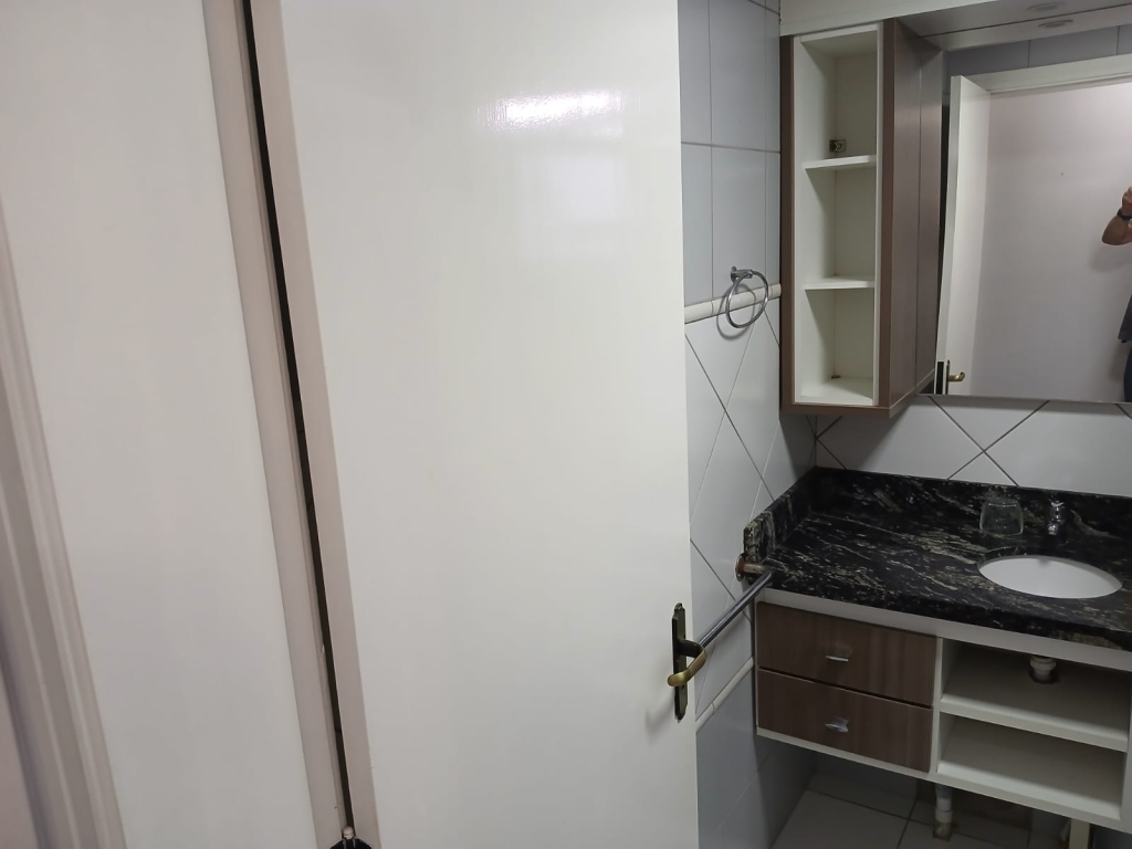 APARAMENTO COM 2 DORMITÓRIOS,