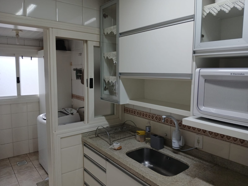 APARAMENTO COM 2 DORMITÓRIOS,