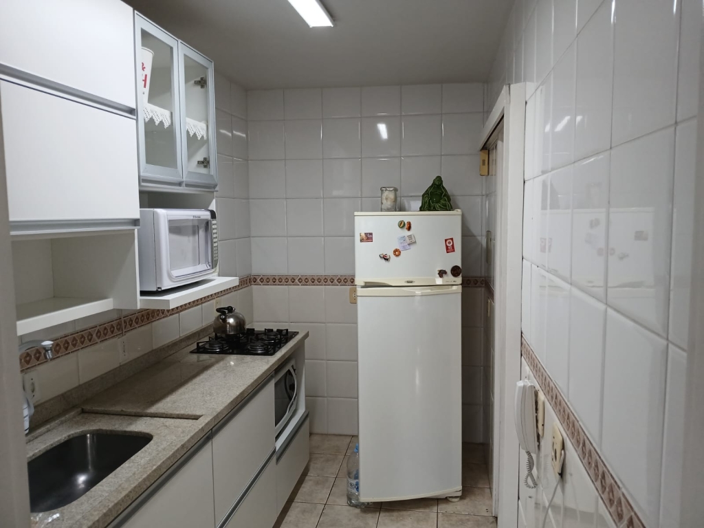 APARAMENTO COM 2 DORMITÓRIOS,