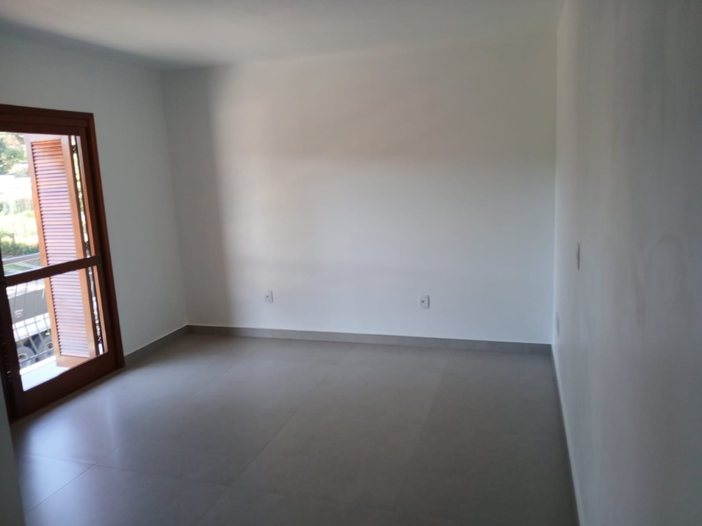 APARTAMENTO COM 3 DORMITÓRIOS