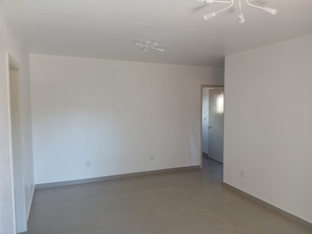APARTAMENTO COM 3 DORMITÓRIOS