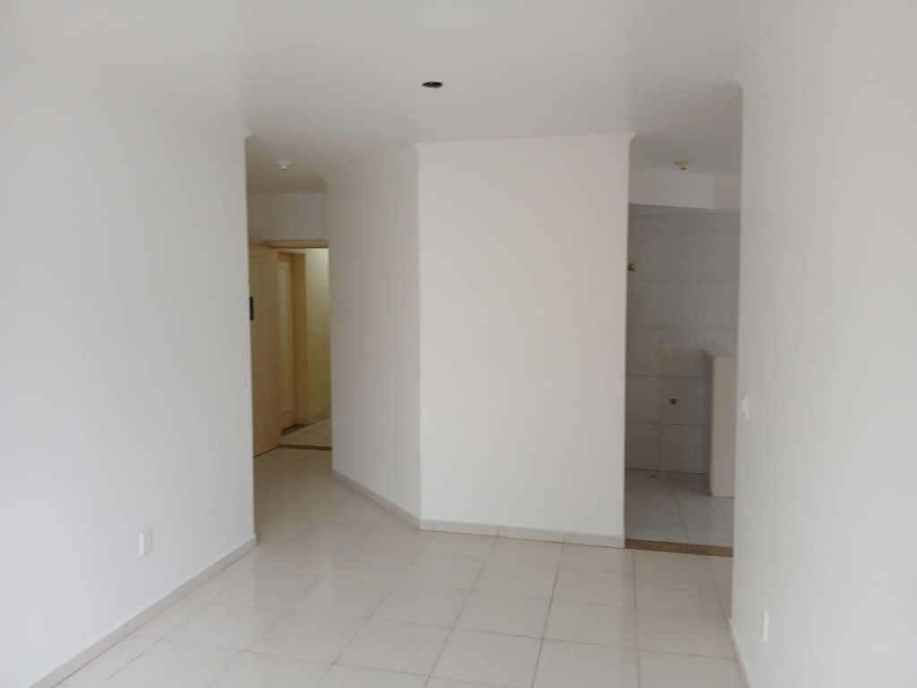 APARTAMENTO COM 1 DORMITÓRIO