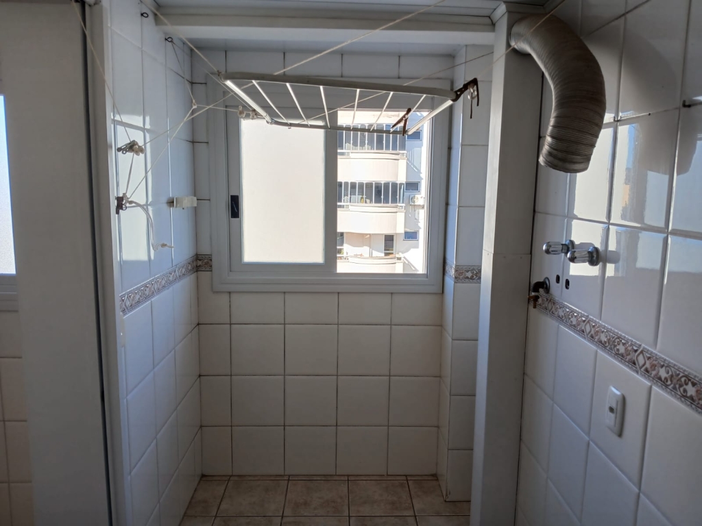 APARAMENTO COM 2 DORMITÓRIOS,