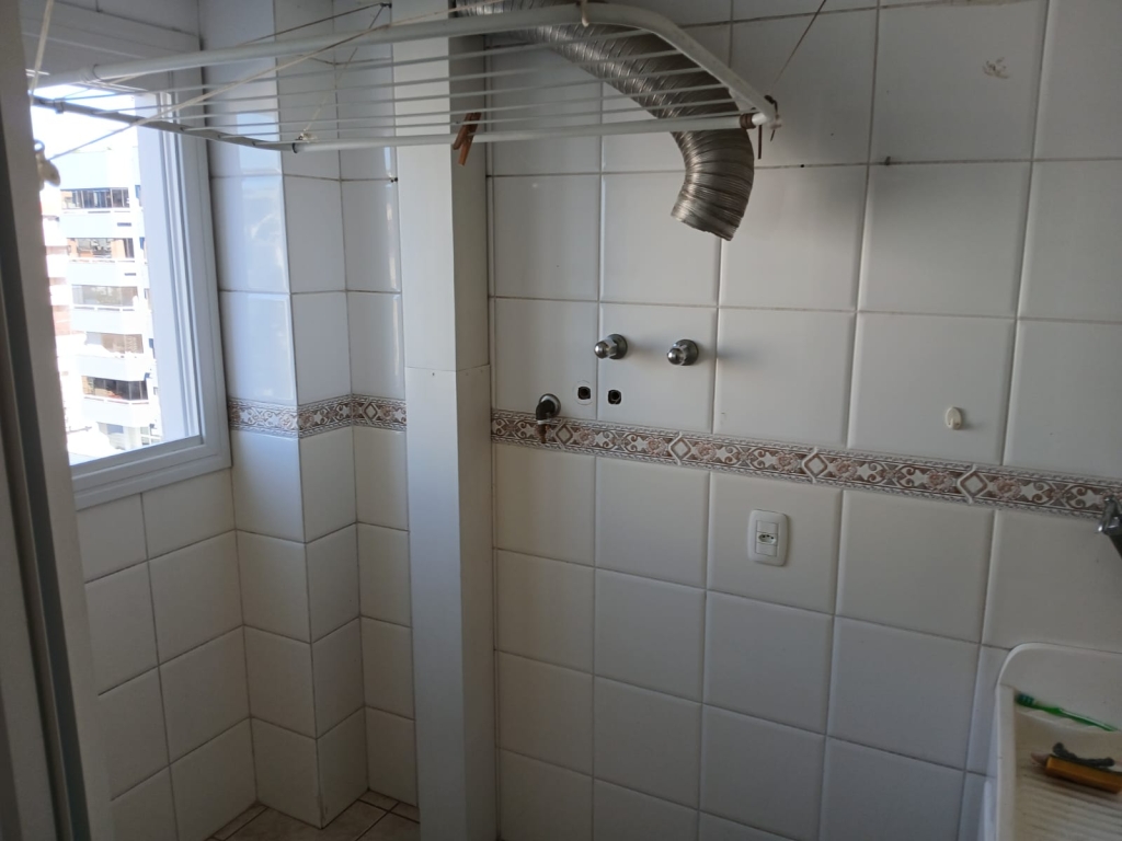 APARAMENTO COM 2 DORMITÓRIOS,