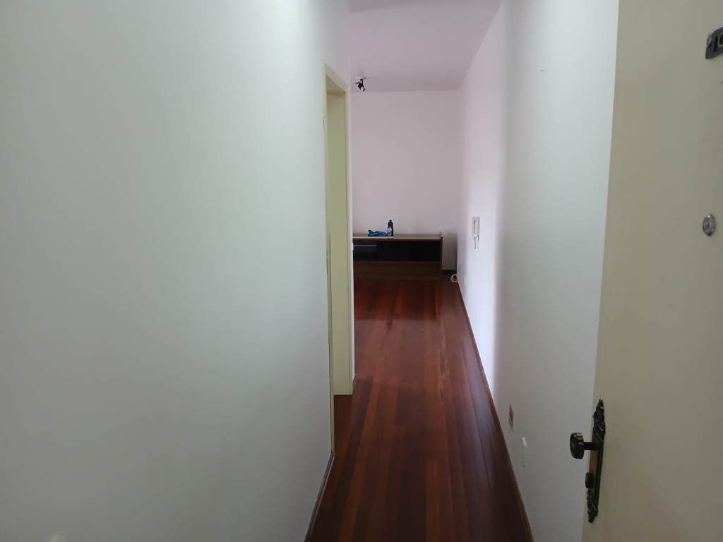 APARTAMENTO COM 2 DORMITÓRIOS