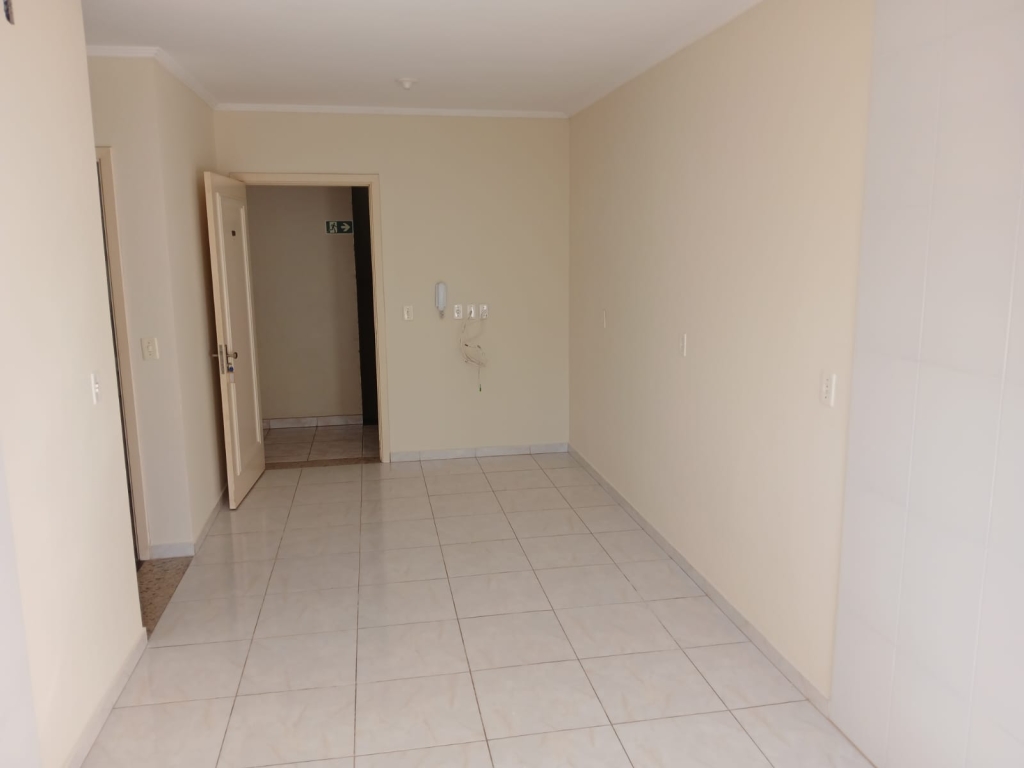 APARTAMENTO COM 1 DORMITÓRIO
