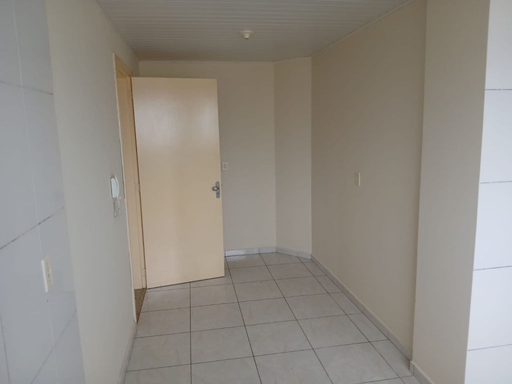 APARAMENTO COM 2 DORMITÓRIOS,