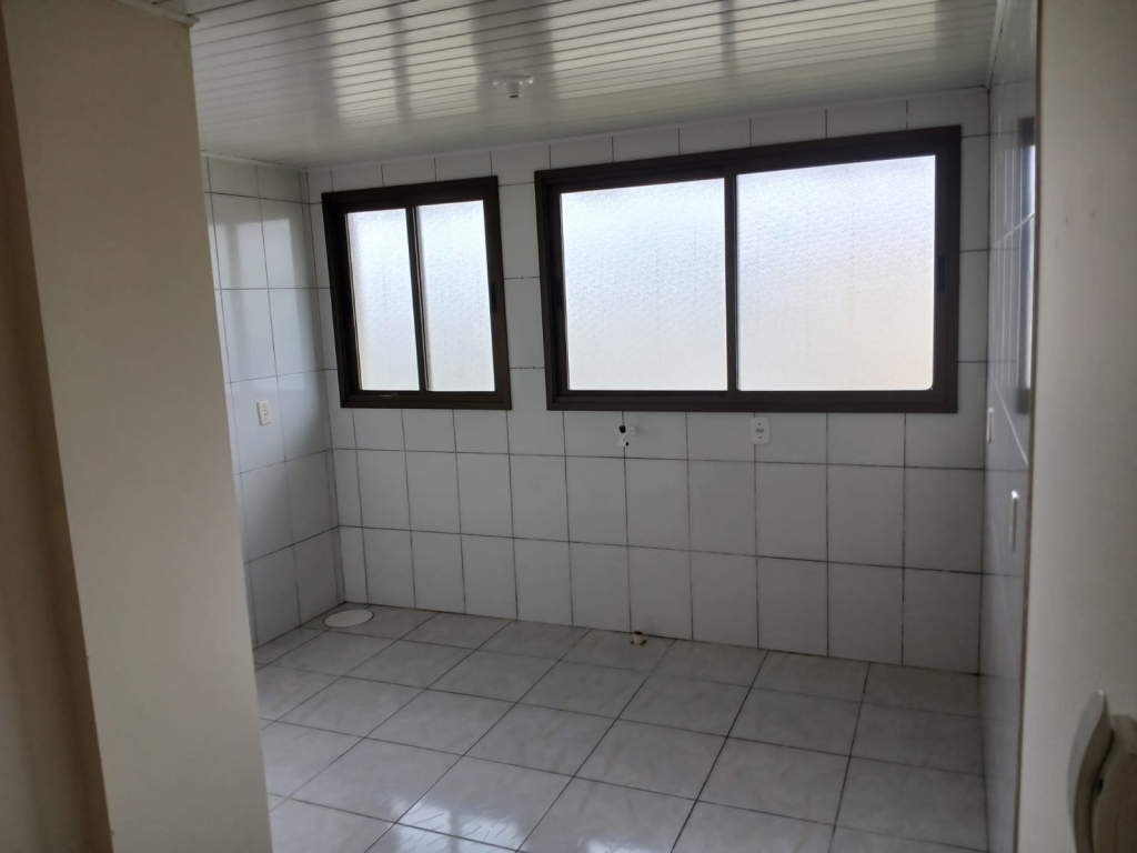 APARAMENTO COM 2 DORMITÓRIOS,